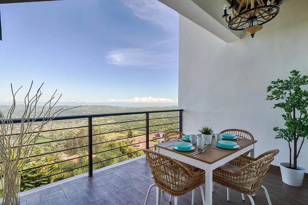 Villa Favella-Pop-Art-View-7Br-Jamaca De Dios-Balcony-Dream Jarabacoa